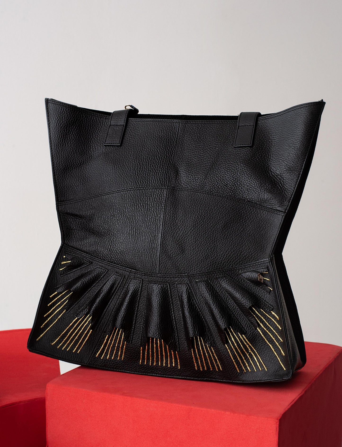 Urumi Tote in Black - Econock