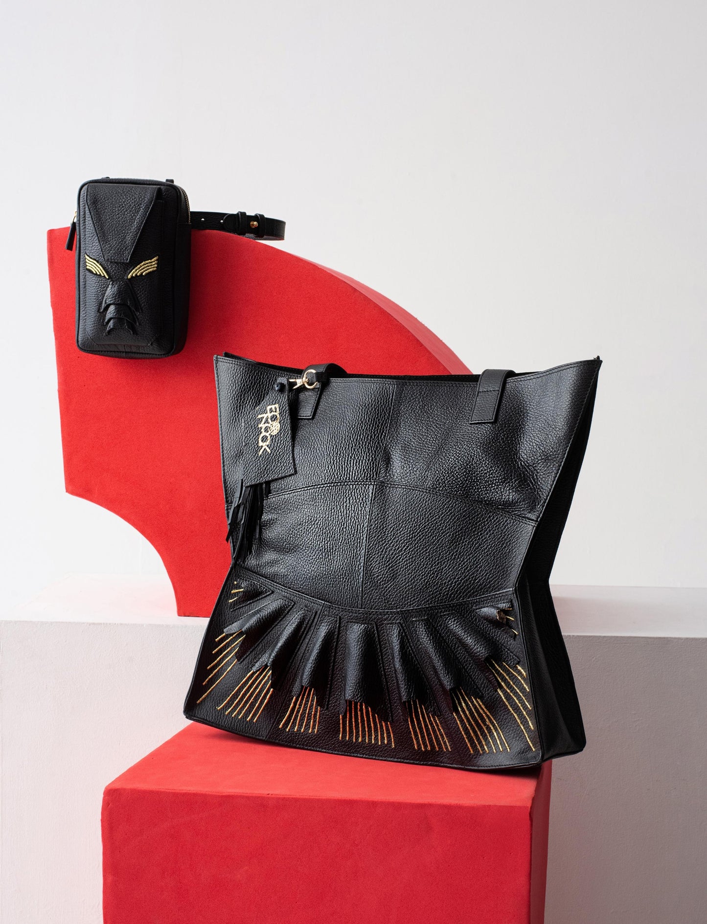 Urumi Tote in Black - Econock